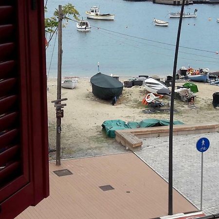 Apartamento Residenza Lux fronte mare Vado Ligure Exterior foto