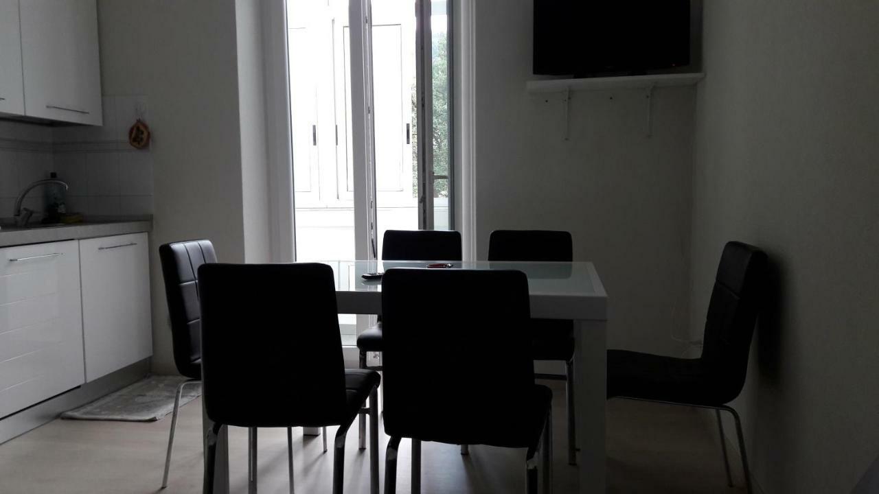 Apartamento Residenza Lux fronte mare Vado Ligure Exterior foto