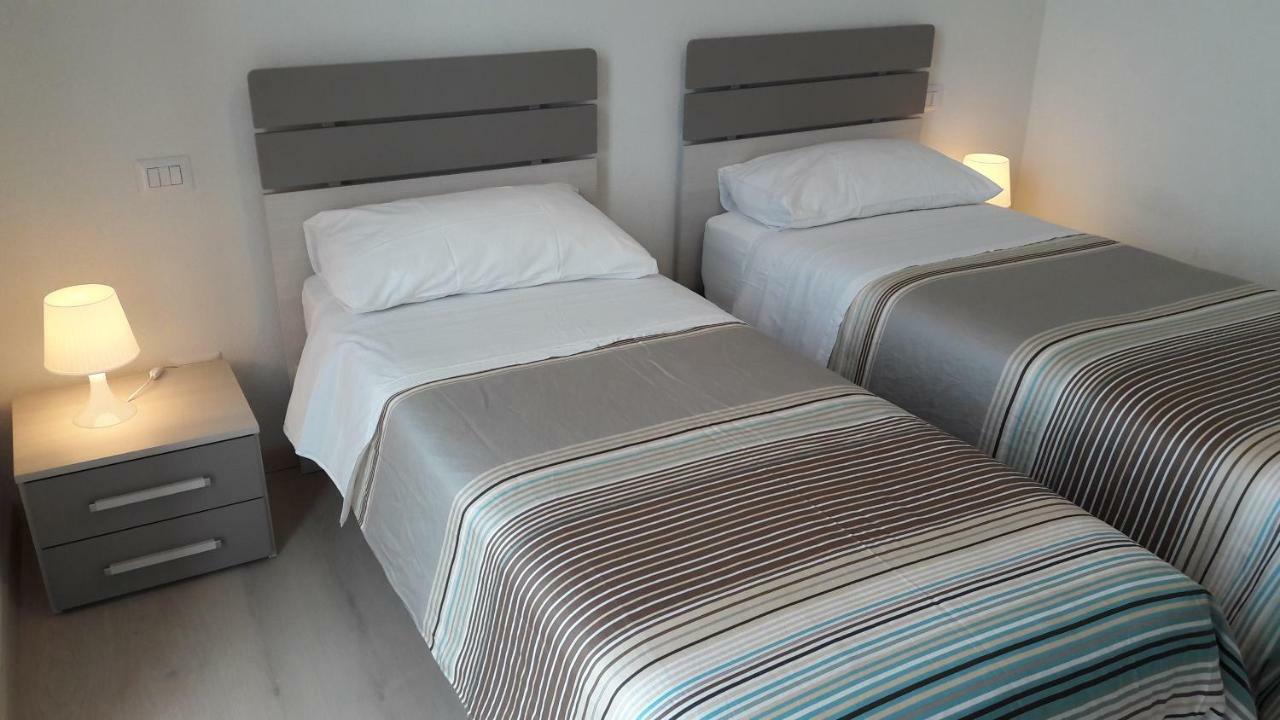 Apartamento Residenza Lux fronte mare Vado Ligure Exterior foto