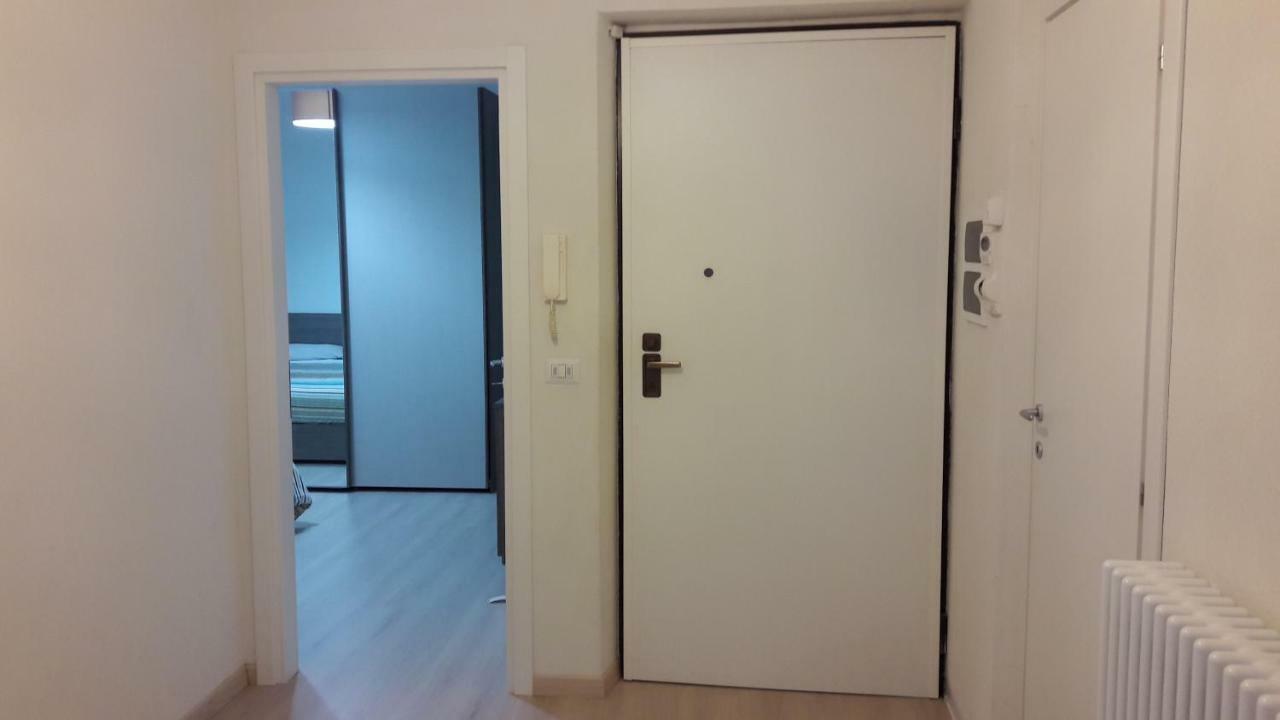 Apartamento Residenza Lux fronte mare Vado Ligure Exterior foto
