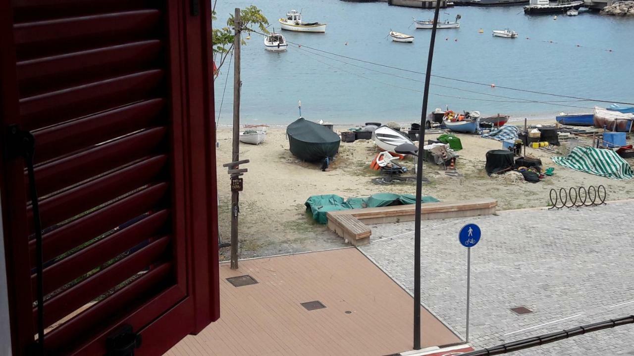 Apartamento Residenza Lux fronte mare Vado Ligure Exterior foto